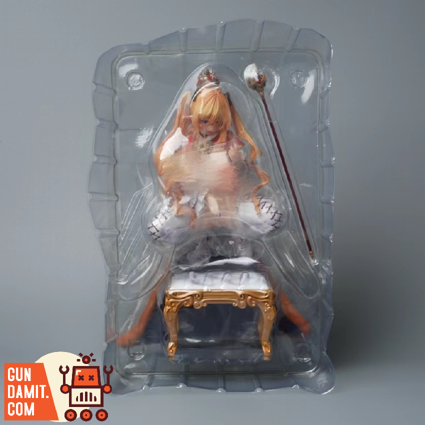 Man Xiang 1/6 Margarita figure inside clear blister tray packaging with gold chair Man Xiang 1/6 Margarita figure inside clear blister tray packaging with gold chair
