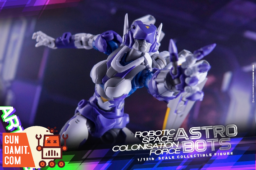 A-05 Artimis Astrobots figure crouching pose with effect parts A-05 Artimis Astrobots figure crouching pose with effect parts