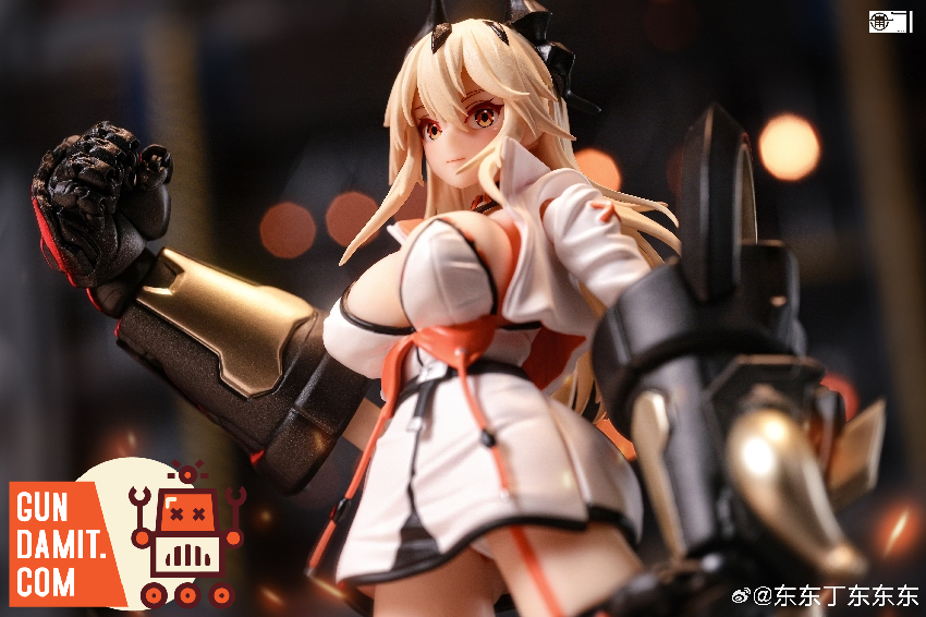 Snail Shell 1/12 Sand House Old Sister Shikura seated pose with mecha equipment Snail Shell 1/12 Sand House Old Sister Shikura seated pose with mecha equipment