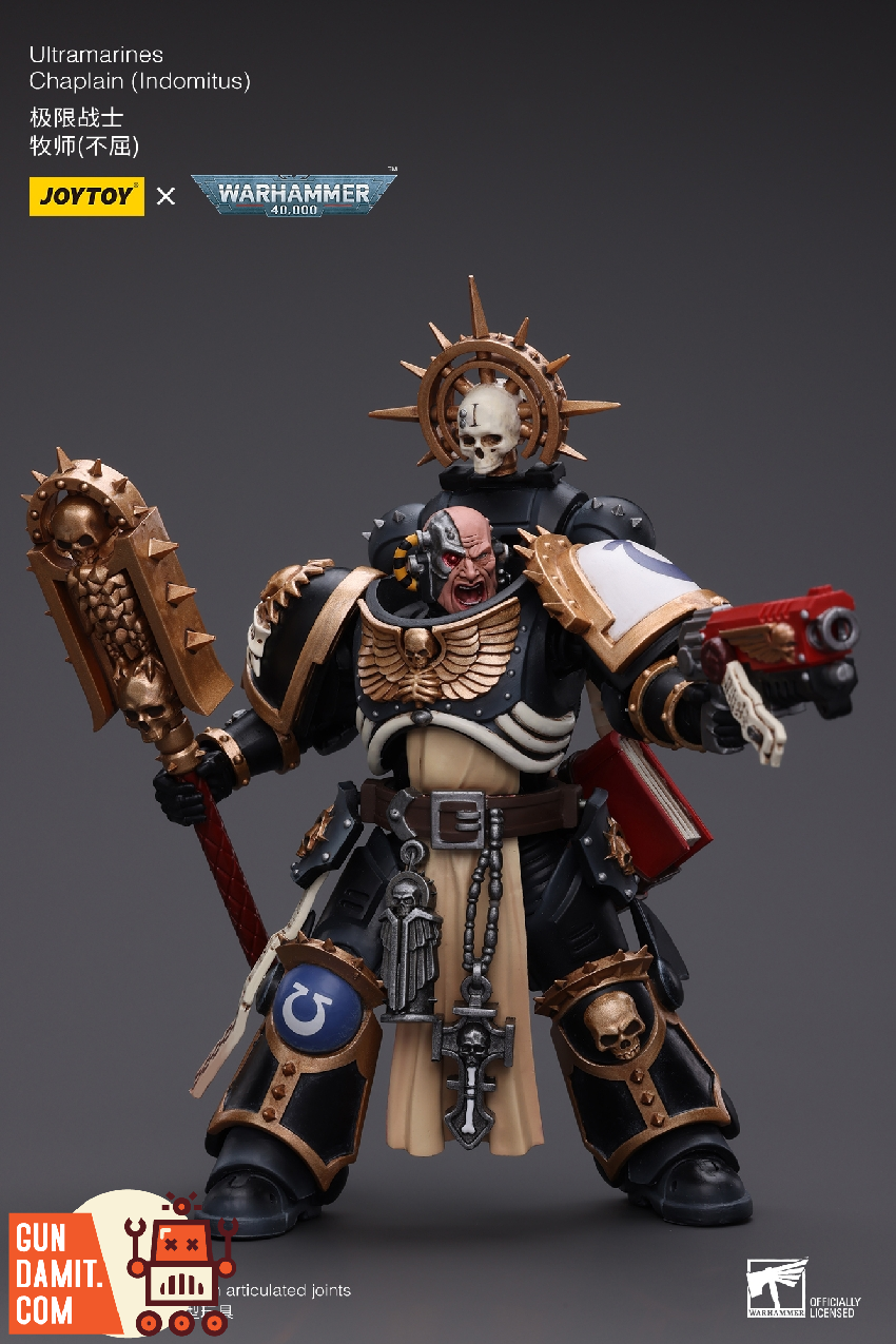 JoyToy Chaplain Indomitus front view showing golden eagle shield and red weapon details on dark armor JoyToy Chaplain Indomitus front view showing golden eagle shield and red weapon details on dark armor
