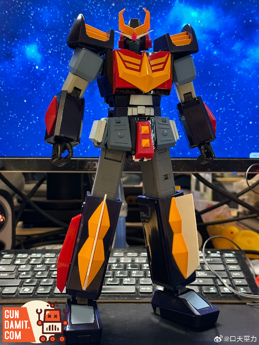 Pose+ Baldios separate component vehicles before combination Pose+ Baldios separate component vehicles before combination