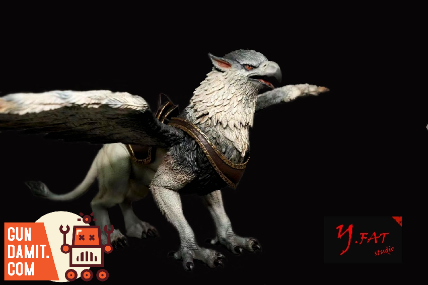 D20 Studio 1/12 white Griffin figure three-quarter view showing detailed feathers and leather saddle D20 Studio 1/12 white Griffin figure three-quarter view showing detailed feathers and leather saddle
