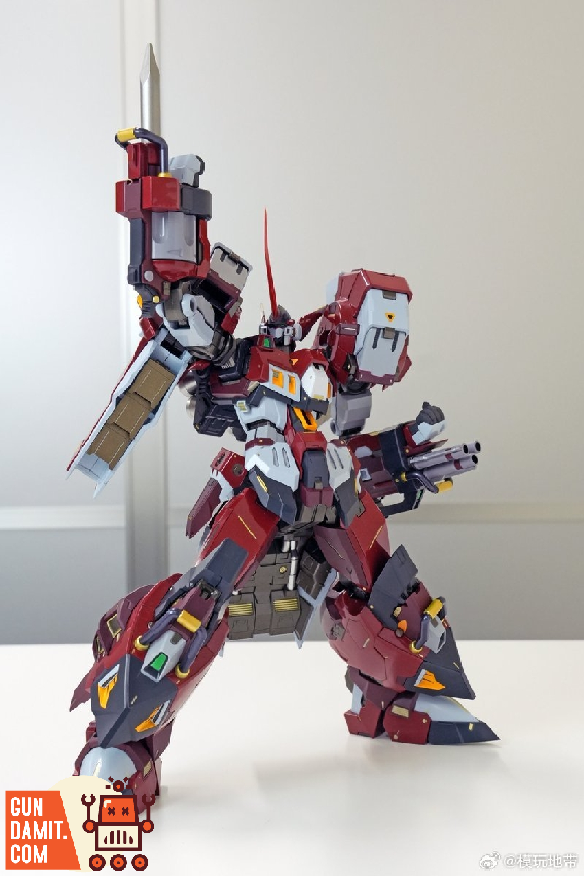 Sentinel Alteisen figure holding beam rifle side angle Sentinel Alteisen figure holding beam rifle side angle