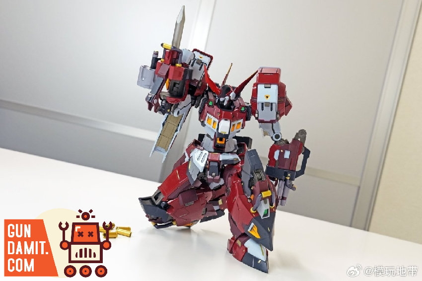 Sentinel Riobot Alteisen action figure dynamic sword pose front view Sentinel Riobot Alteisen action figure dynamic sword pose front view