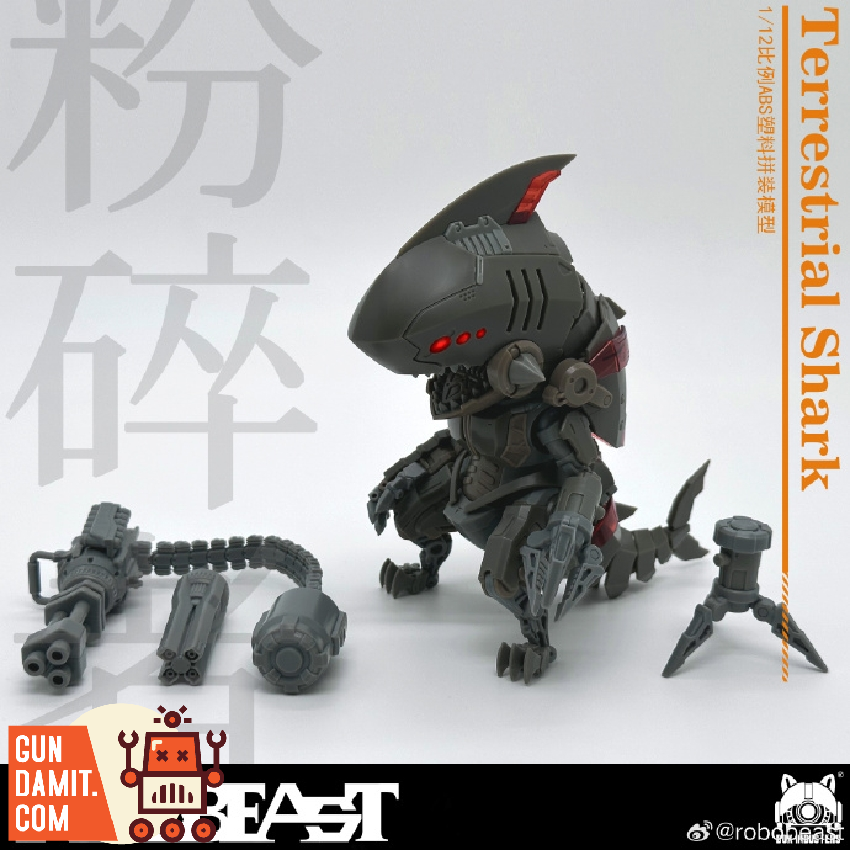 Robobeast 1/12 Terrestrial Shark model kit with all included accessories and weapon parts laid out Robobeast 1/12 Terrestrial Shark model kit with all included accessories and weapon parts laid out