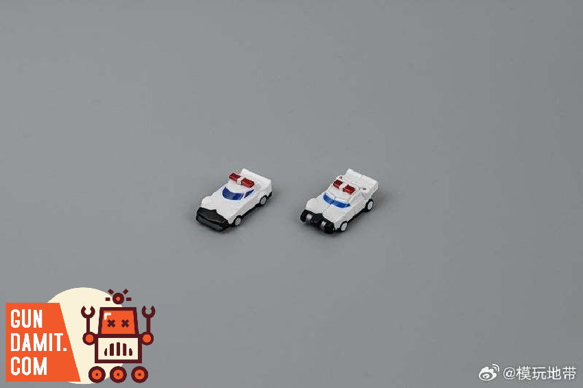 Fire Dagwon rear view showing combined mecha backpack Fire Dagwon rear view showing combined mecha backpack