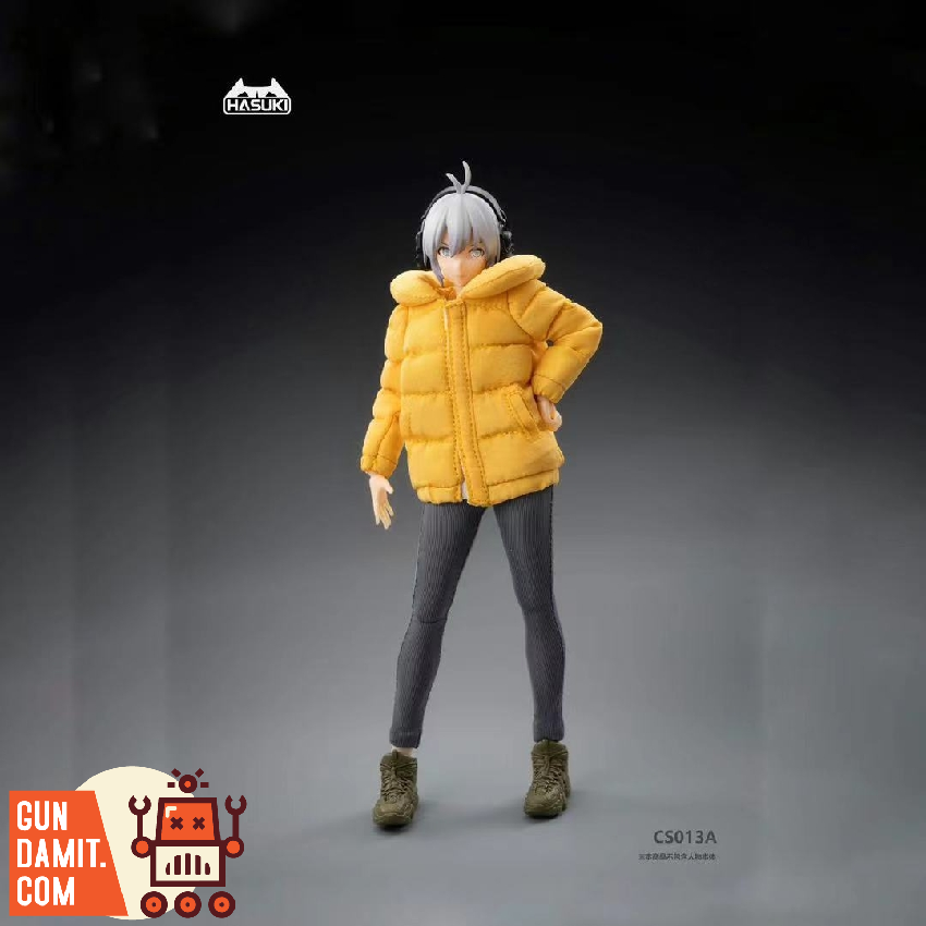 CS013A yellow puffer jacket clothing set figure action pose CS013A yellow puffer jacket clothing set figure action pose