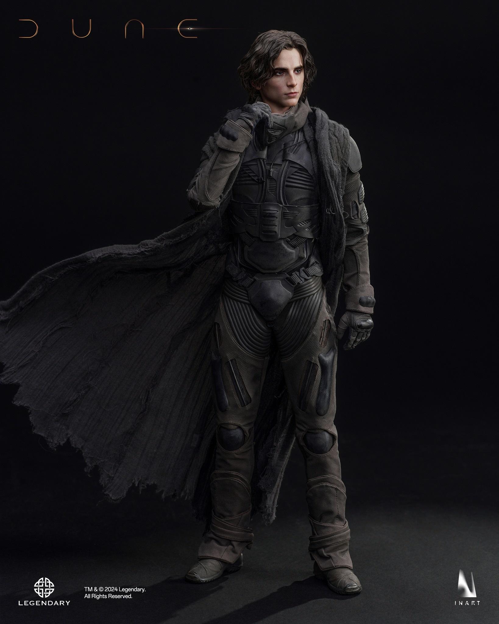 INART 1/6 Paul Atreides full body in stillsuit dark background INART 1/6 Paul Atreides full body in stillsuit dark background