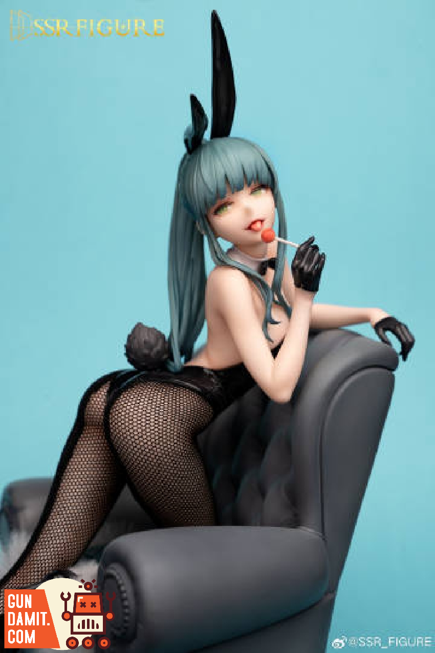Infinity Studio Yue Li figure close-up with lollipop accessory Infinity Studio Yue Li figure close-up with lollipop accessory