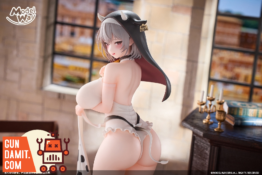 Cow Sister Ouko figure side angle showing costume and hair detail Cow Sister Ouko figure side angle showing costume and hair detail