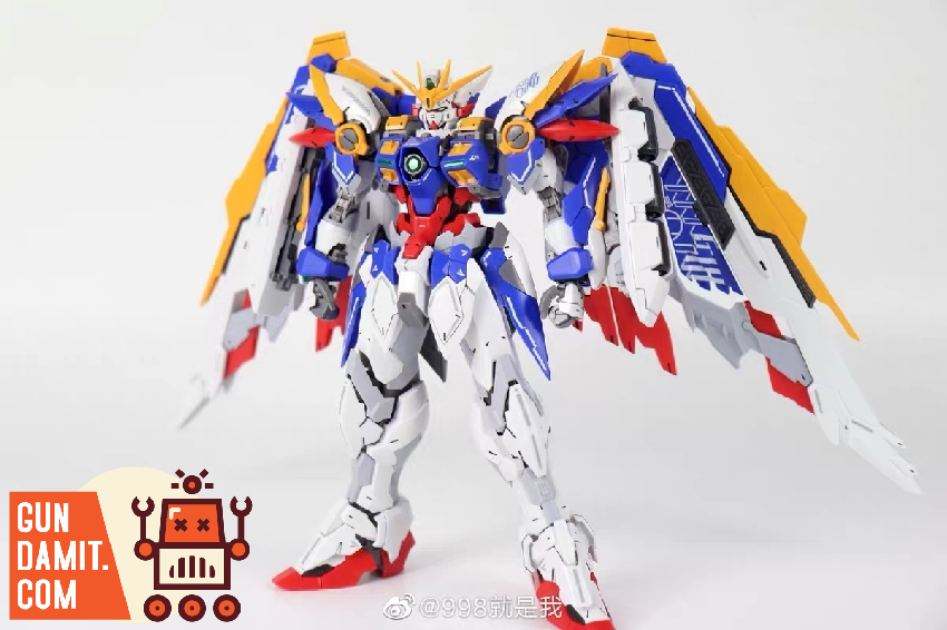 Daban 8825 Wing Gundam EW action pose with twin buster rifle Daban 8825 Wing Gundam EW action pose with twin buster rifle