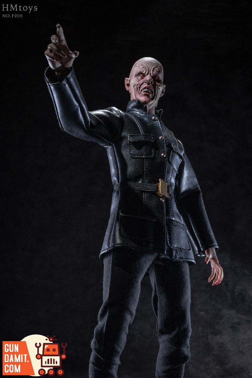 HMtoys 1/6 Vampire Buffy pointing gesture with detailed face paint HMtoys 1/6 Vampire Buffy pointing gesture with detailed face paint