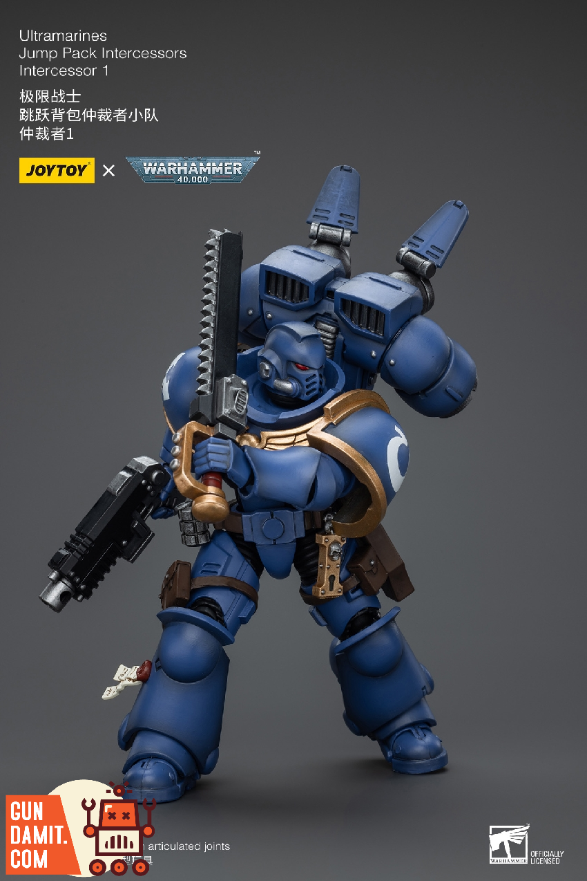 JoyToy 1/18 Ultramarines Intercessor 1 marching pose with weapons JoyToy 1/18 Ultramarines Intercessor 1 marching pose with weapons