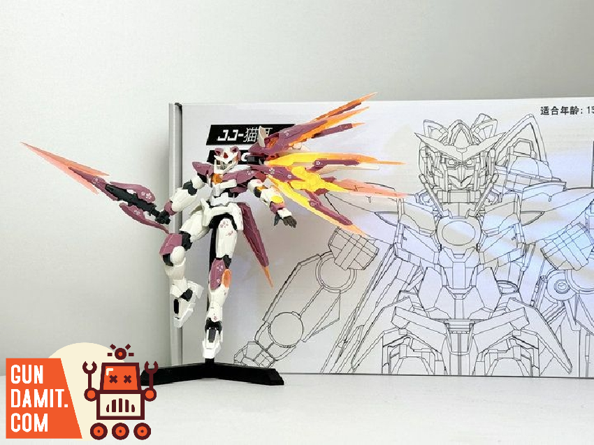 Jujiang 00Q Cat Ears Gundam pink close-up head and torso Jujiang 00Q Cat Ears Gundam pink close-up head and torso