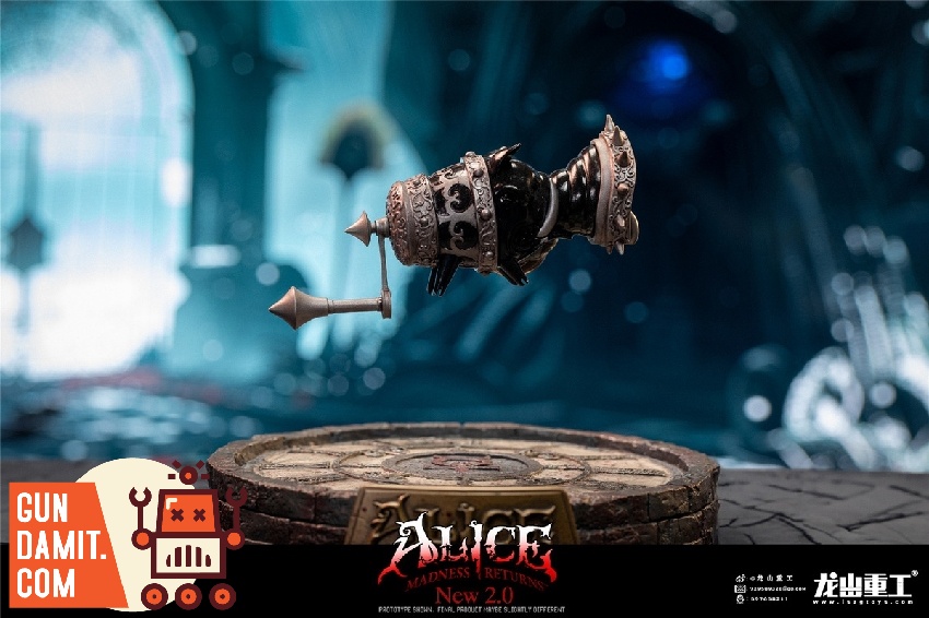 Longshan Alice 2.0 Clockwork Bomb weapon prop close-up Longshan Alice 2.0 Clockwork Bomb weapon prop close-up