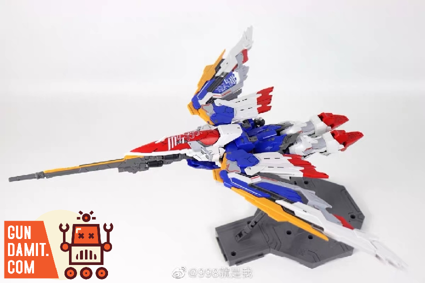 Daban 8825 Hi-Res Wing Gundam EW assembled front pose with beam saber Daban 8825 Hi-Res Wing Gundam EW assembled front pose with beam saber
