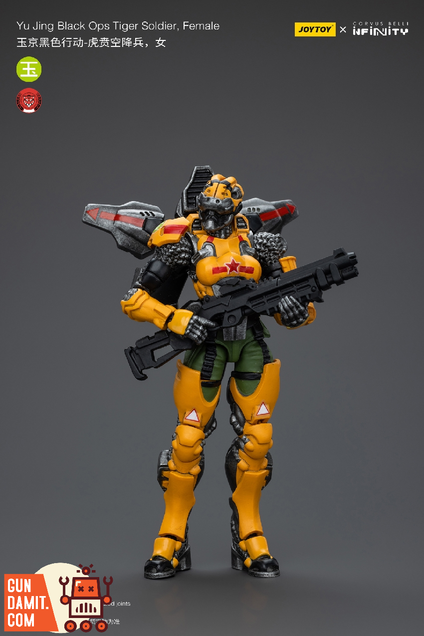 JoyToy 1/18 Yu Jing Black Ops Tiger Soldier Female front view with rifle JoyToy 1/18 Yu Jing Black Ops Tiger Soldier Female front view with rifle