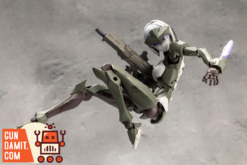 Kotobukiya Megalomaria Penetrator dynamic jumping action pose Kotobukiya Megalomaria Penetrator dynamic jumping action pose