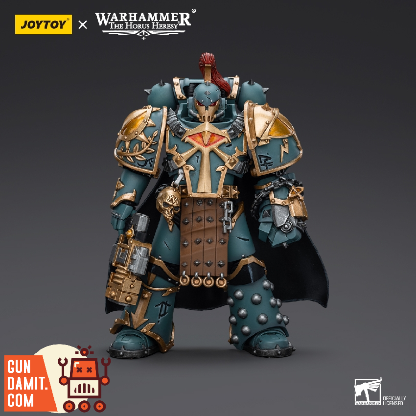 JoyToy 1/18 Sons of Horus Legion Praetor Power Fist front view JoyToy 1/18 Sons of Horus Legion Praetor Power Fist front view