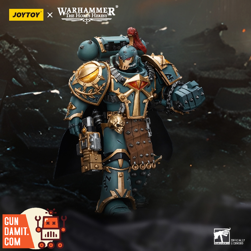 Sons of Horus Praetor ornate gold and teal armor side detail Sons of Horus Praetor ornate gold and teal armor side detail