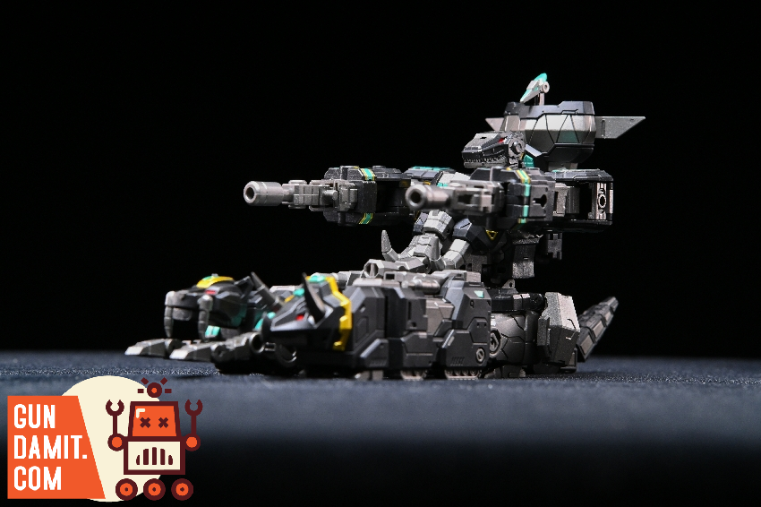 Lucky Cat LC-MC03B Dino Megazord tank mode with all Zords combined Lucky Cat LC-MC03B Dino Megazord tank mode with all Zords combined