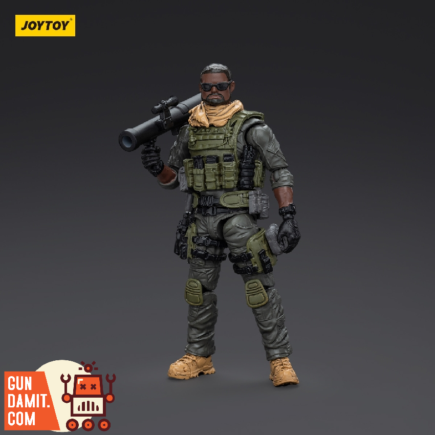 JoyToy 1/18 NATO Demolition Expert dynamic breaching action pose JoyToy 1/18 NATO Demolition Expert dynamic breaching action pose