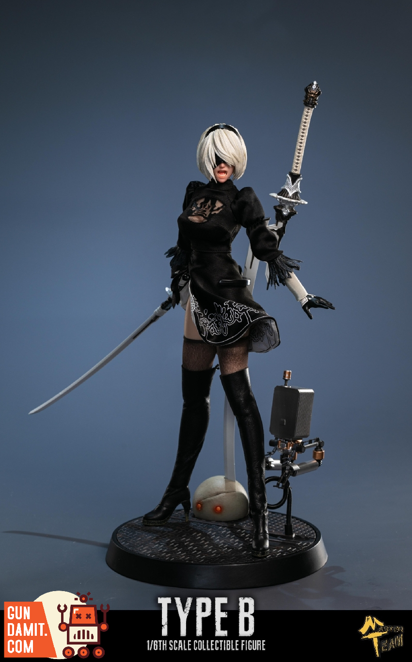 Master Team 1/6 2B figure standing with large sword on display base Master Team 1/6 2B figure standing with large sword on display base
