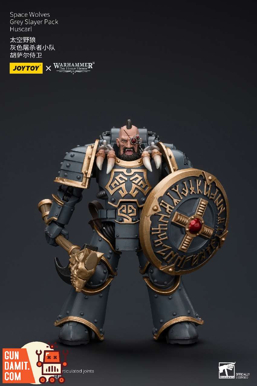 JoyToy 1/18 Space Wolves Huscarl front pose with runic shield and hammer JoyToy 1/18 Space Wolves Huscarl front pose with runic shield and hammer