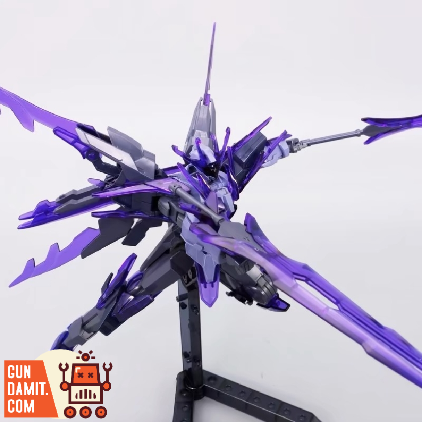 JMS 1/144 HG Transient Gundam Glacier Model Kit box art and built sample JMS 1/144 HG Transient Gundam Glacier Model Kit box art and built sample