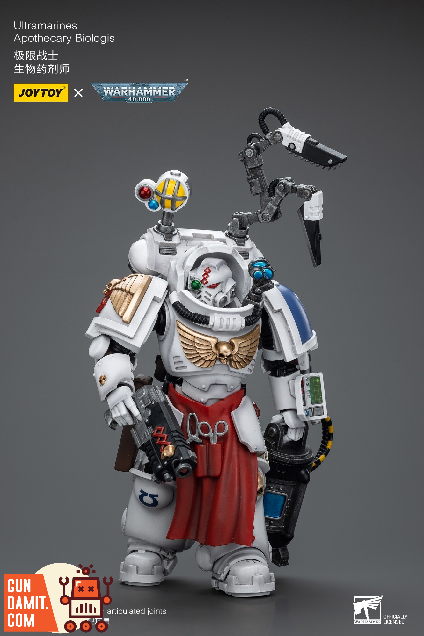 Warhammer 40K Apothecary Biologis 1/18 figure rear detail Warhammer 40K Apothecary Biologis 1/18 figure rear detail