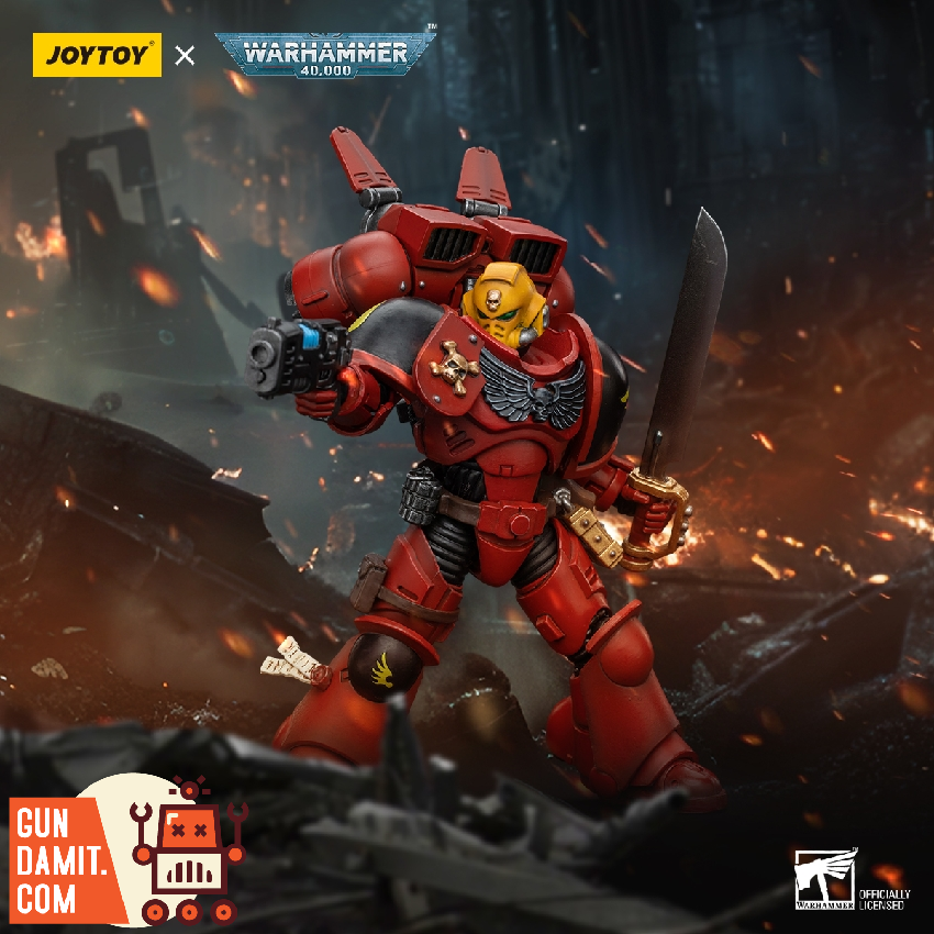 JoyToy 1/18 Blood Angels Intercessors Sergeant rear jump pack detail JoyToy 1/18 Blood Angels Intercessors Sergeant rear jump pack detail
