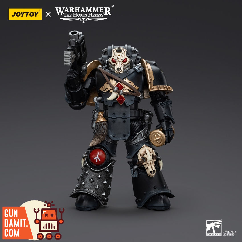 JoyToy 1/18 Warhammer Horus Heresy Space Wolves Deathsworn 2 front view JoyToy 1/18 Warhammer Horus Heresy Space Wolves Deathsworn 2 front view