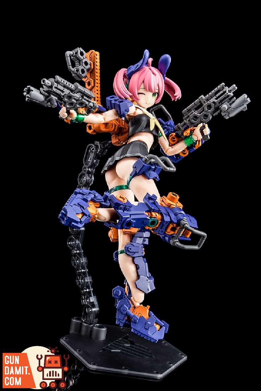 Kotobukiya Buster Doll Gunner full weapon loadout with all guns deployed Kotobukiya Buster Doll Gunner full weapon loadout with all guns deployed