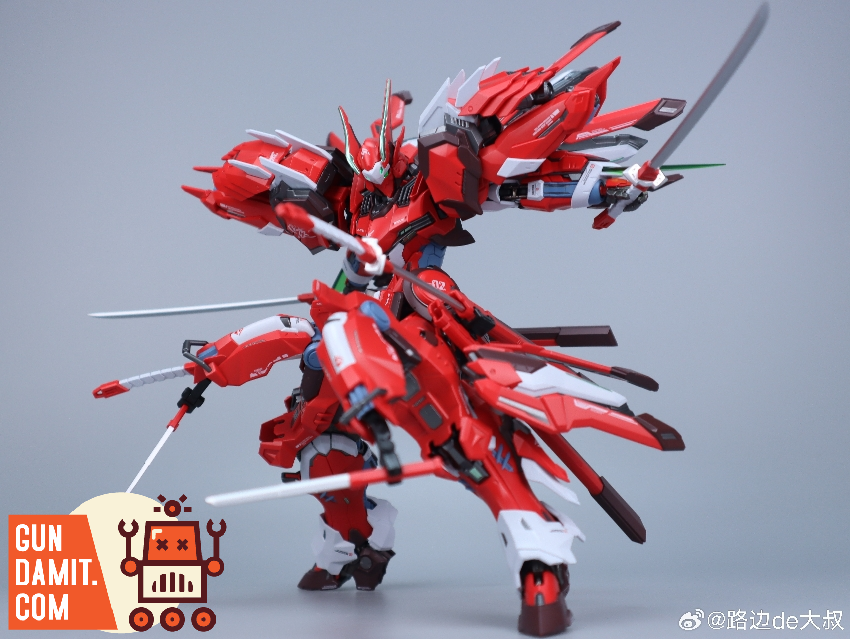 CangDao 1/100 Kainar Full Armor Dussack dynamic action pose CangDao 1/100 Kainar Full Armor Dussack dynamic action pose