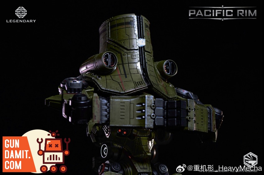 Heavy Mecha Cherno Alpha figure action pose with fist weapons Heavy Mecha Cherno Alpha figure action pose with fist weapons