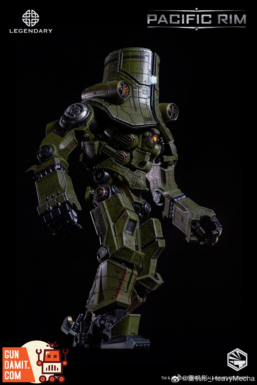 Heavy Mecha Cherno Alpha figure side angle showing armor detail Heavy Mecha Cherno Alpha figure side angle showing armor detail