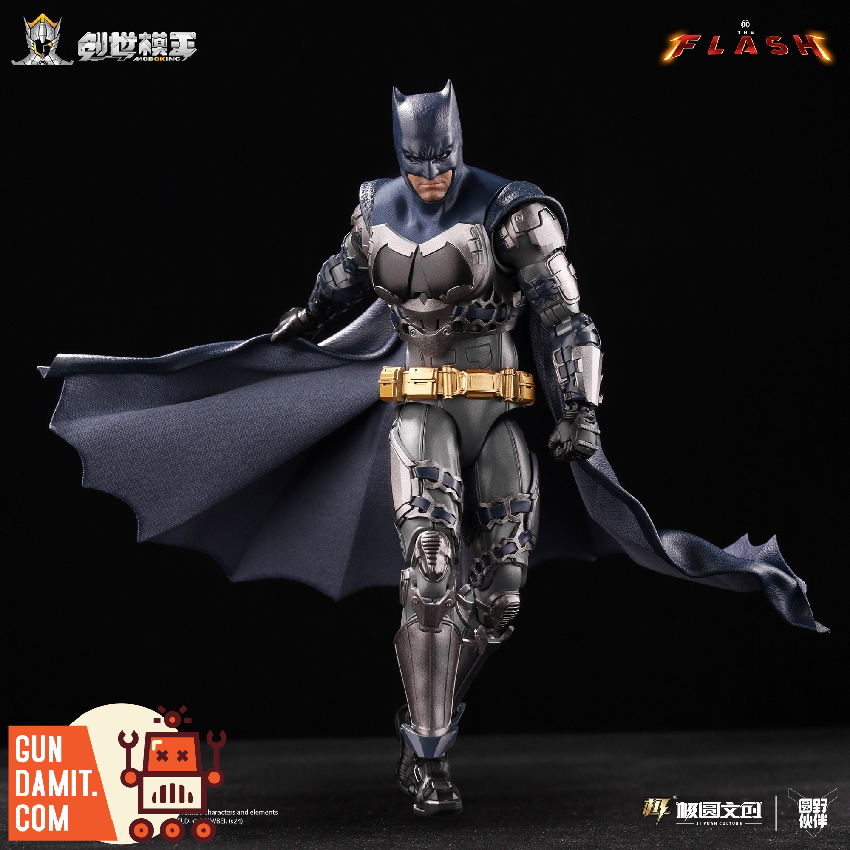 Modoking Batman Batfleck close-up of cowl head sculpt Modoking Batman Batfleck close-up of cowl head sculpt
