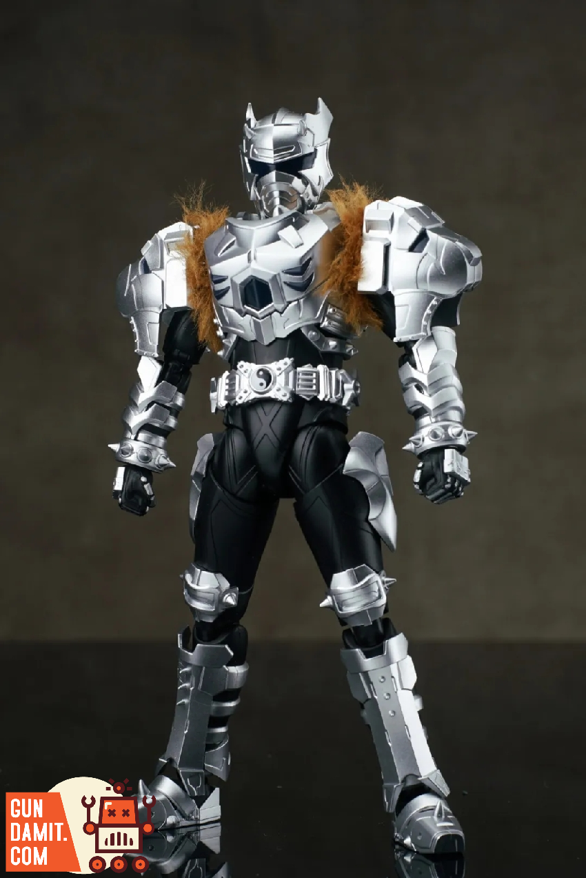 Degenerator Industry 1/12 Armor Hero Snow Armor front view full body in silver and black armored suit with fur accents Degenerator Industry 1/12 Armor Hero Snow Armor front view full body in silver and black armored suit with fur accents