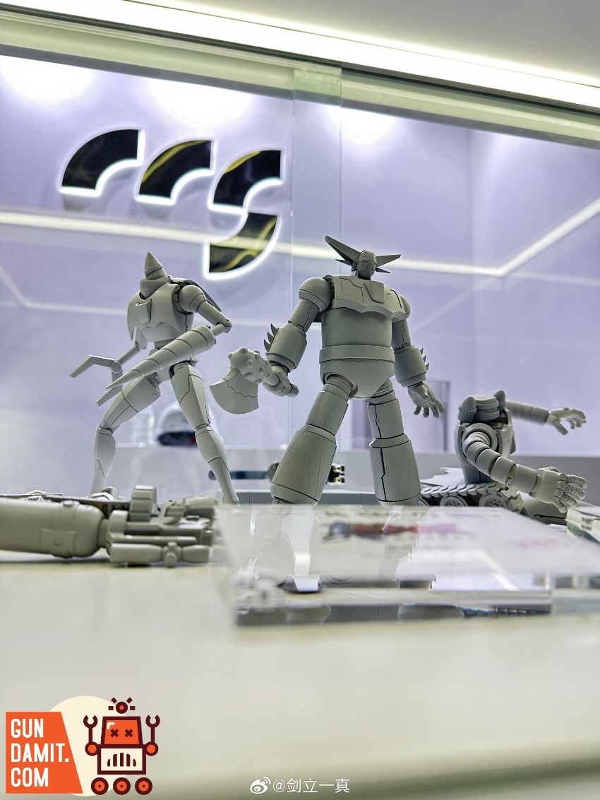 CCS Toys Shin Getter Robo Team comparison view CCS Toys Shin Getter Robo Team comparison view