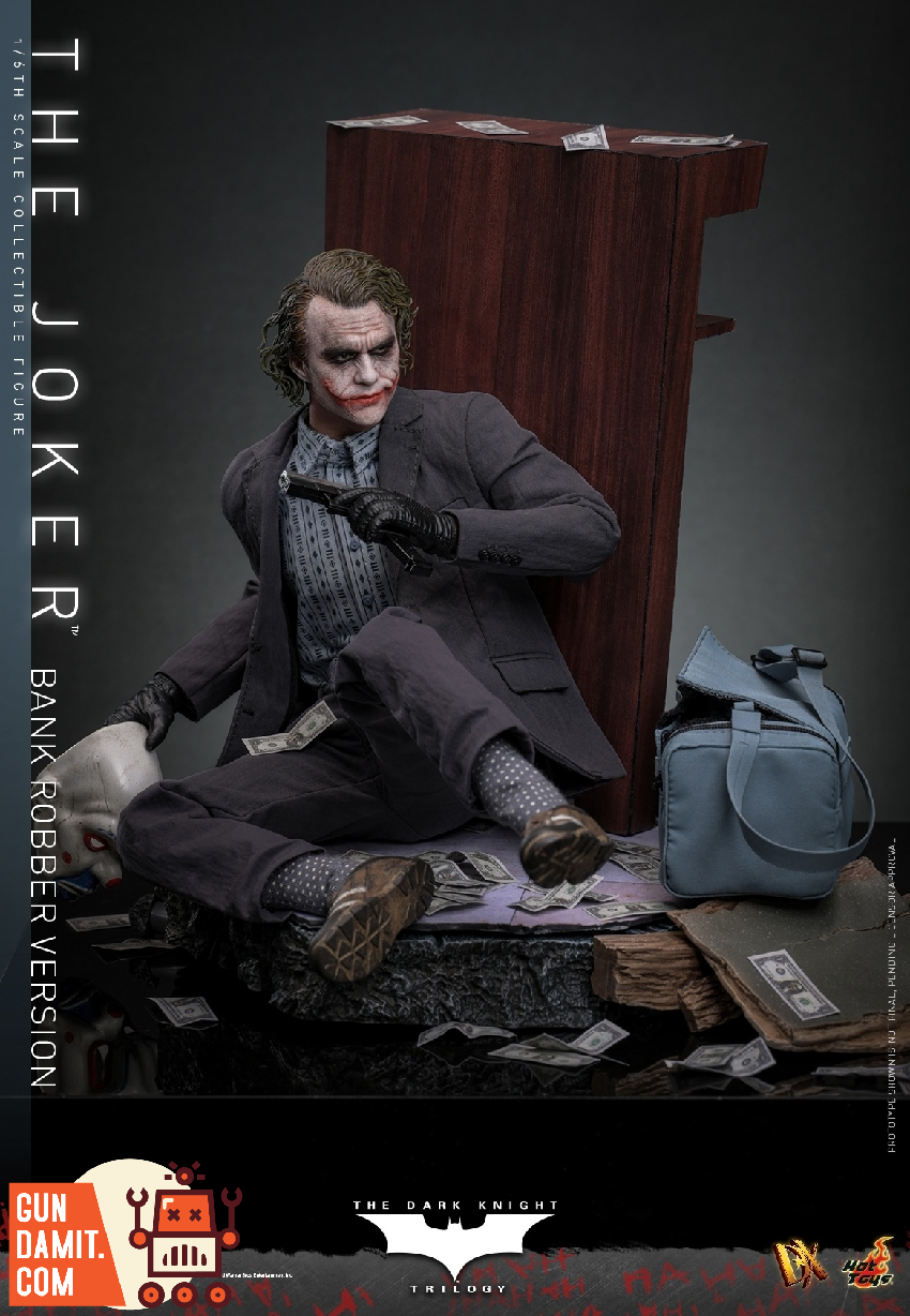 Hot Toys 1/6 DX50 Dark Knight Trilogy Joker Bank Robber 16 Hot Toys 1/6 DX50 Dark Knight Trilogy Joker Bank Robber view 16