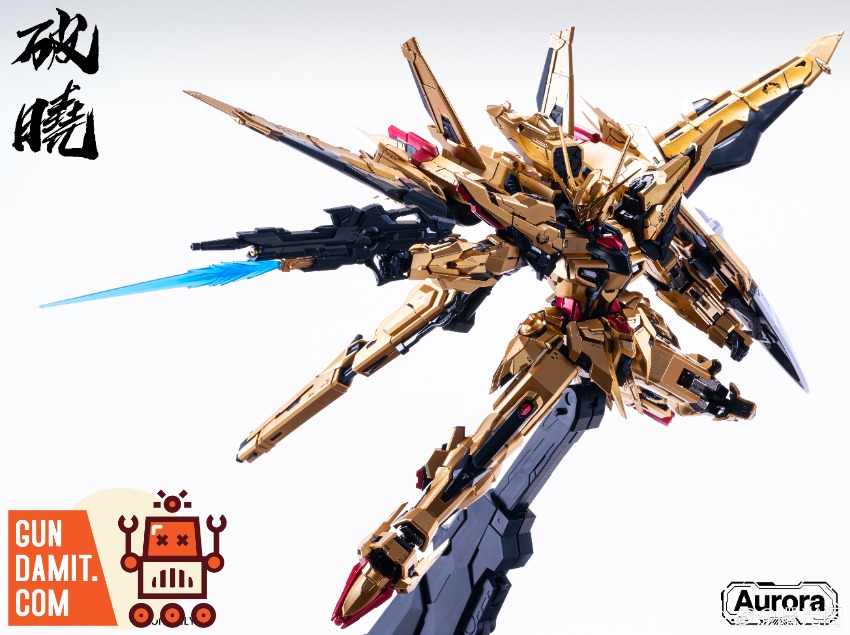 Aurora 1/100 Dawn Akatsuki Gundam view 78 Aurora 1/100 Dawn Akatsuki Gundam view 78