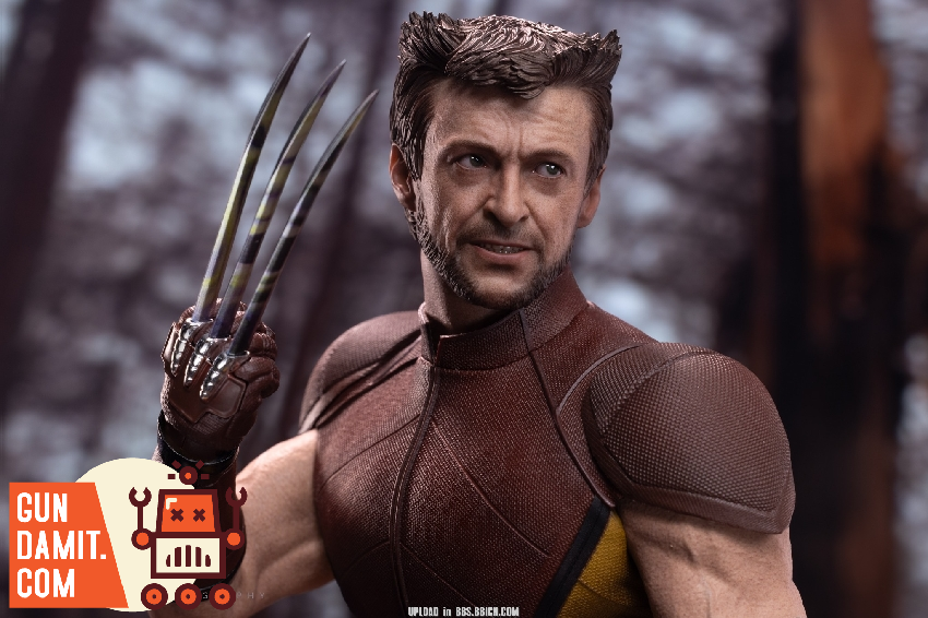 Hot Toys MMS831 Wolverine Classic Brown Suit 1/6 Figure view 11 Hot Toys MMS831 Wolverine Classic Brown Suit 1/6 Figure view 11