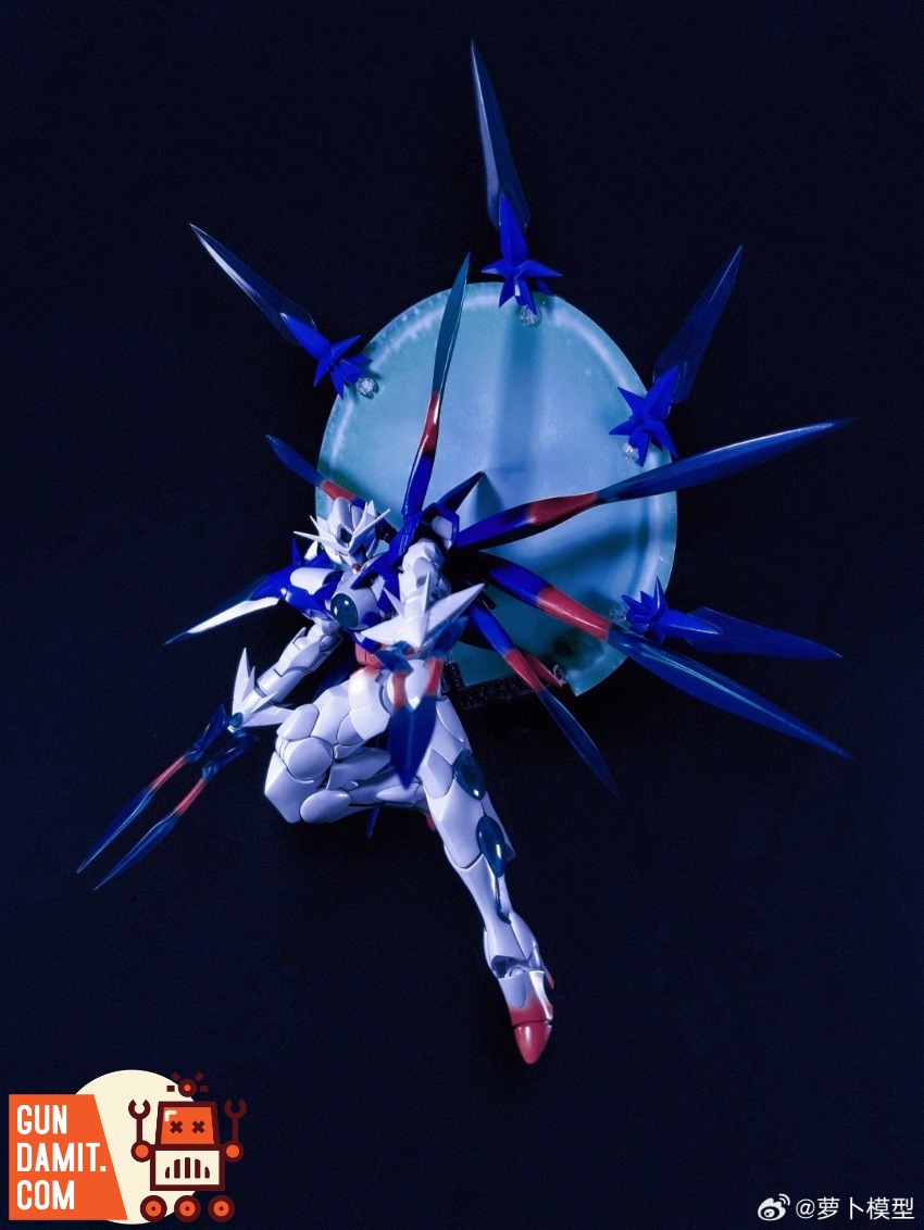 Carrot 100 Model 1/100 Tower Knight Pearlescent Model Kit view 5 Carrot 100 Model 1/100 Tower Knight Pearlescent Model Kit view 5