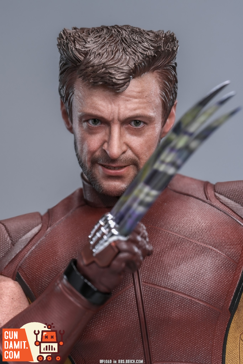 Hot Toys MMS831 Wolverine Classic Brown Suit 1/6 Figure view 36 Hot Toys MMS831 Wolverine Classic Brown Suit 1/6 Figure view 36