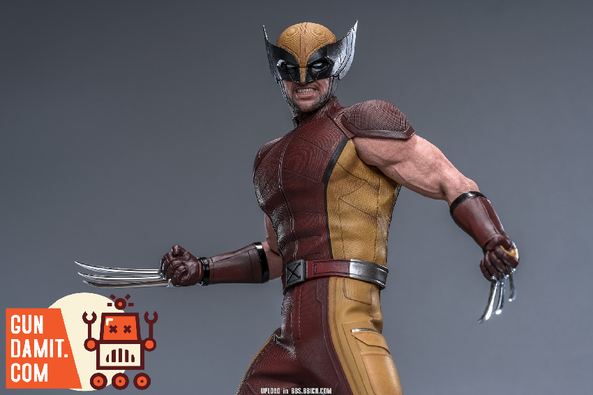 Hot Toys MMS831 Wolverine Classic Brown Suit 1/6 Figure view 2 Hot Toys MMS831 Wolverine Classic Brown Suit 1/6 Figure view 2
