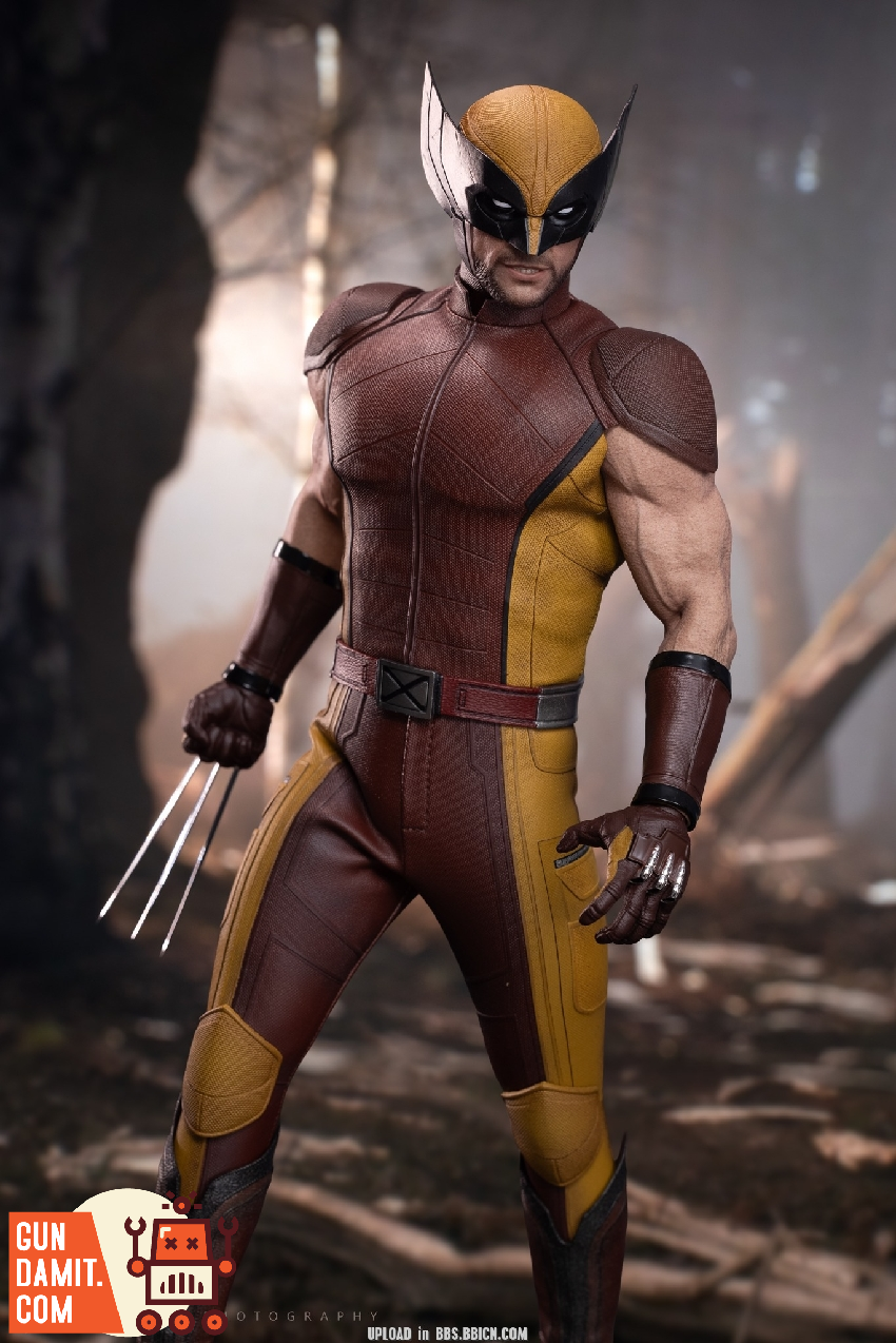 Hot Toys MMS831 Wolverine Classic Brown Suit 1/6 Figure view 34 Hot Toys MMS831 Wolverine Classic Brown Suit 1/6 Figure view 34