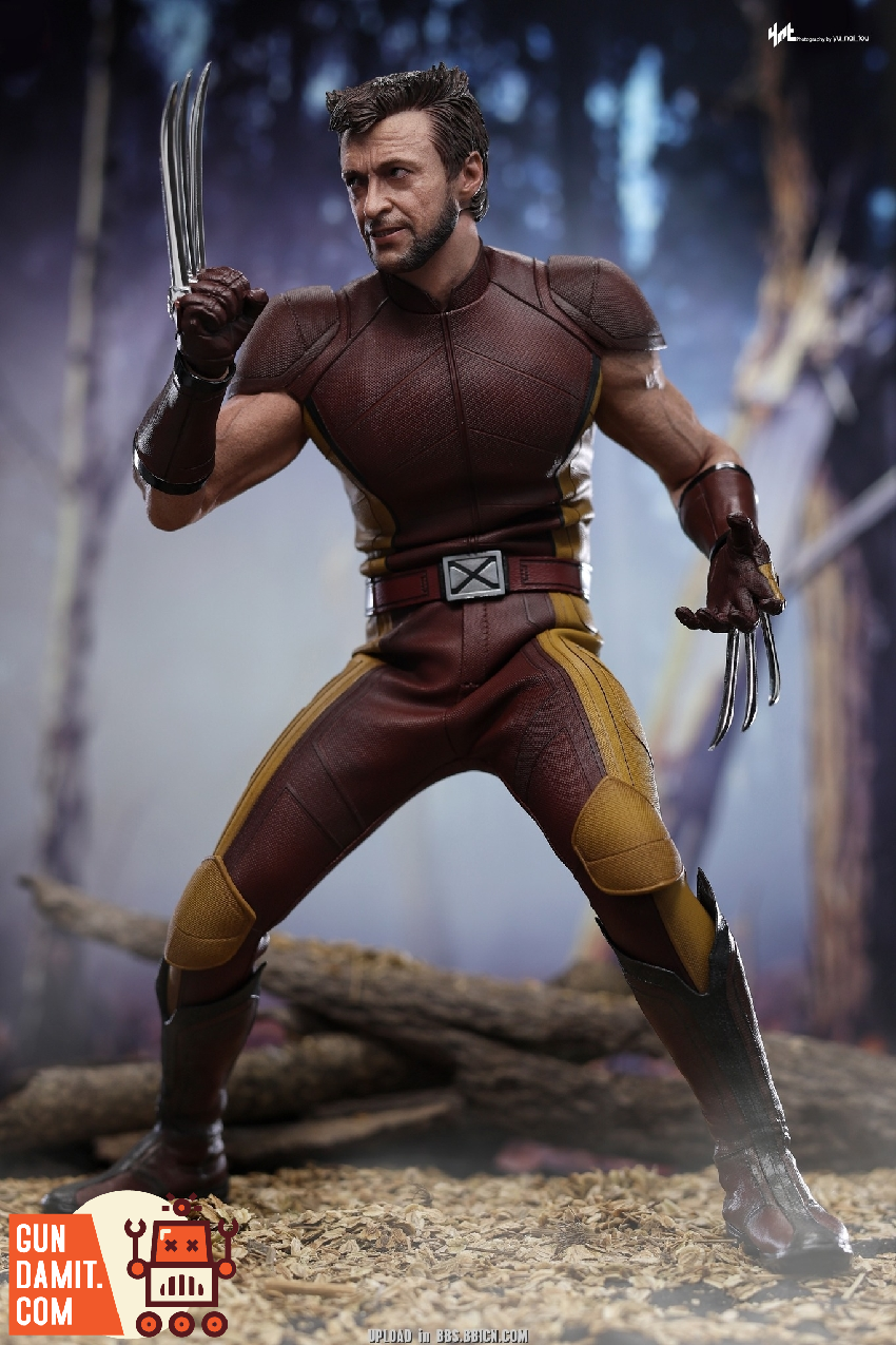Hot Toys MMS831 Wolverine Classic Brown Suit 1/6 Figure view 39 Hot Toys MMS831 Wolverine Classic Brown Suit 1/6 Figure view 39