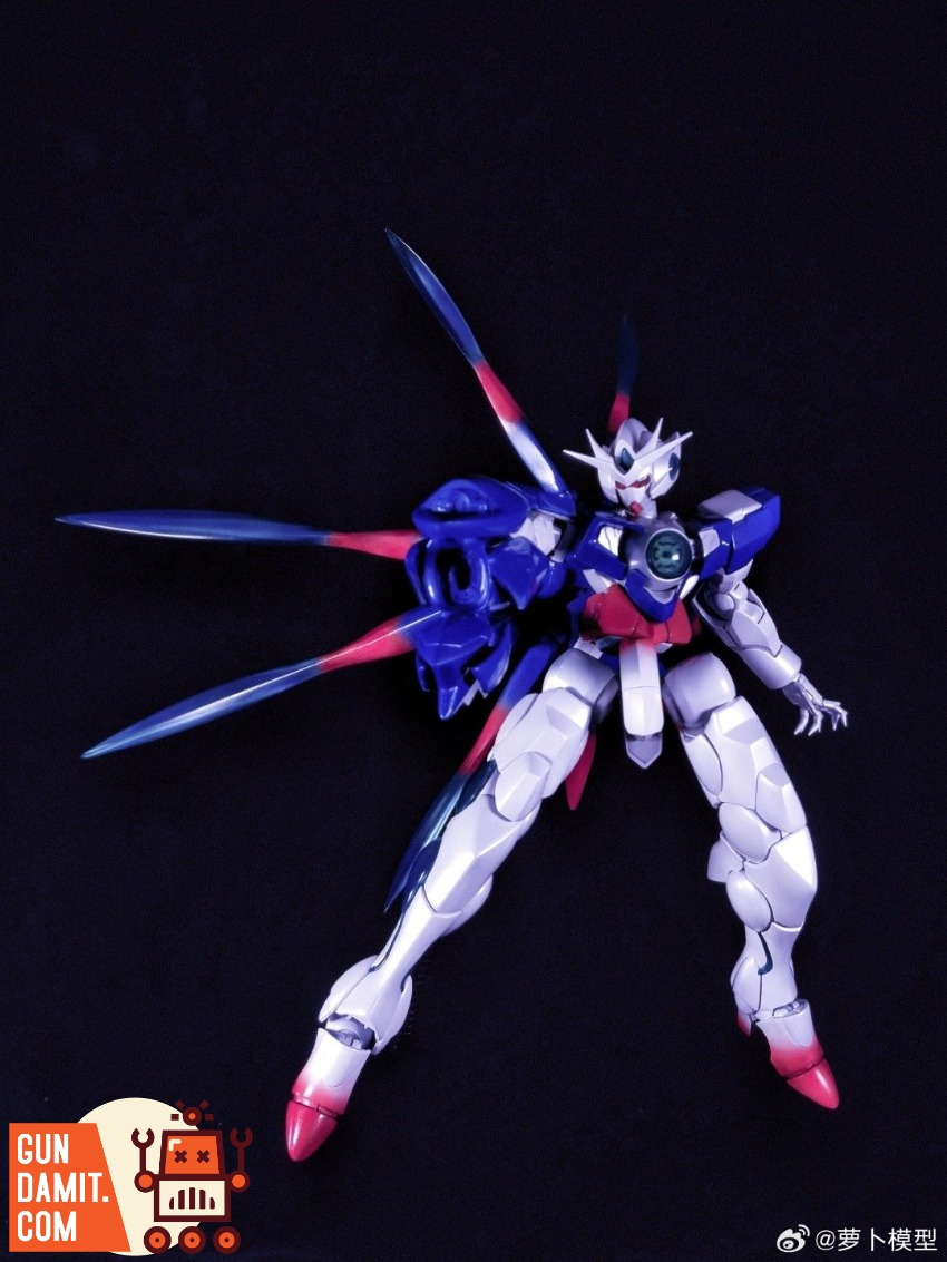 Carrot 100 Model 1/100 Tower Knight Pearlescent Model Kit view 4 Carrot 100 Model 1/100 Tower Knight Pearlescent Model Kit view 4