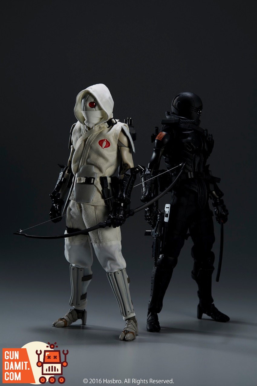 Sentinel Toys 1/6 East Asia Heavy Industries Synthetic Human Two action figures, one white and one black, stand back-to-back. Sentinel Toys 1/6 East Asia Heavy Industries Synthetic Human Two action figures, one white and one black, stand back-to-back.