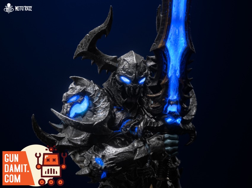 MT-SALANAR Death Knight - close-up detail Mety Toyz Death Knight Frostbone Salanar - close-up detail